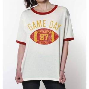 NEW GIRL DANGEROUS game day vintage inspired tee in off white